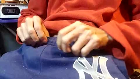 Snapshot of elvergg1 chatting on 12-21-25, 09:05 elvergg1 online show from 12-21-25, 09:05