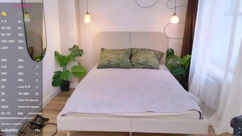 Erica  online show from 04-23-26, 01:46