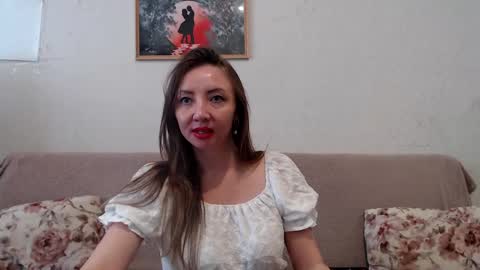 Snapshot of elvinasweet chatting on 06-04-26, 05:35 ElvinaSweet online show from 06-04-26, 05:35