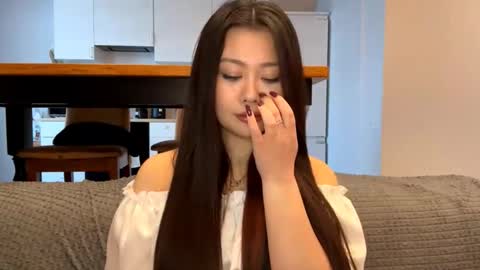 Snapshot of elviracasillo chatting on 03-05-26, 01:07 Yuki online show from 03-05-26, 01:07