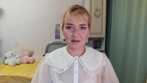 Snapshot of elviraforyou chatting on 12-06-24, 11:33 Elvira online show from 12-06-24, 11:33