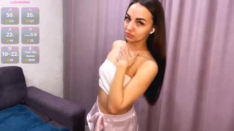 Elena online show from 04-15-26, 11:39