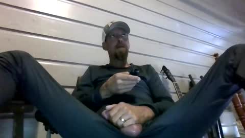 elwooood7 online show from 10-19-25, 01:23