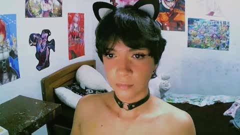 Snapshot of elyane_lys chatting on 11-22-25, 05:39 Elyane Lys online show from 11-22-25, 05:39