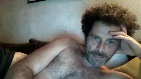 Snapshot of elyjahoye chatting on 12-16-25, 08:25 elyjahoye online show from 12-16-25, 08:25