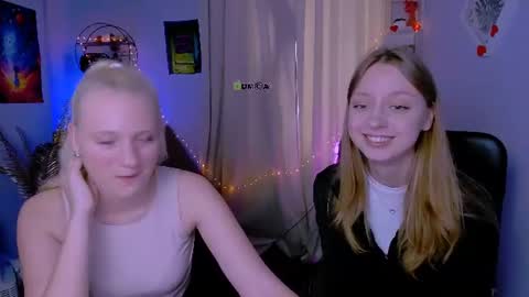 Snapshot of elyra_lir chatting on 06-09-26, 02:06 Elly online show from 06-09-26, 02:06