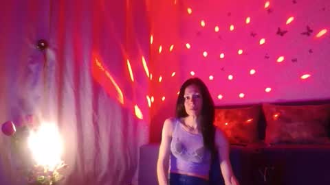 Elisa online show from 04-26-26, 05:43