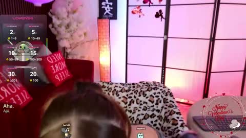 Elysia online show from 02-25-26, 09:57