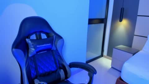 E L Y online show from 07-22-26, 12:52