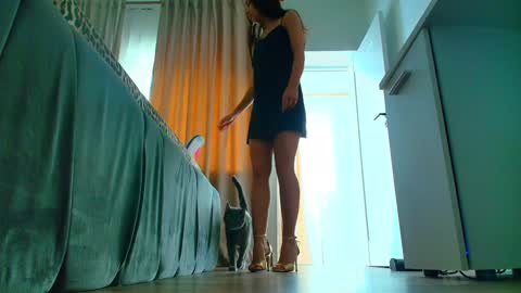 Snapshot of elyzabetth chatting on 02-04-25, 10:21 Ely online show from 02-04-25, 10:21