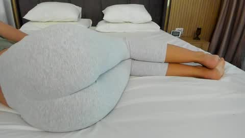 Ely online show from 04-28-26, 05:07