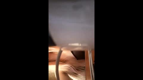 Snapshot of elza_com chatting on 12-17-25, 06:30 Elza Kom online show from 12-17-25, 06:30