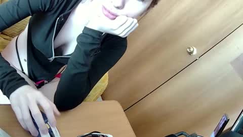 Snapshot of elza_com chatting on 02-24-26, 07:28 Elza Kom online show from 02-24-26, 07:28