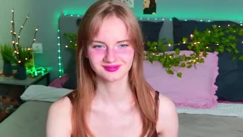 Snapshot of elza_hofffman chatting on 06-27-26, 06:13 Chloyka online show from 06-27-26, 06:13