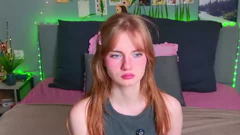 Snapshot of elza_hofffman chatting on 07-22-26, 08:33 Chloyka online show from 07-22-26, 08:33