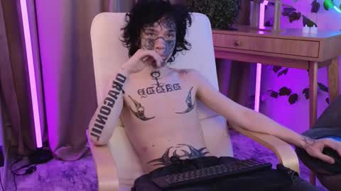 em0_b0y online show from 02-01-26, 02:59