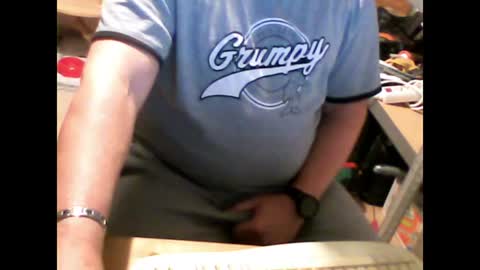 Em online show from 07-05-26, 12:06