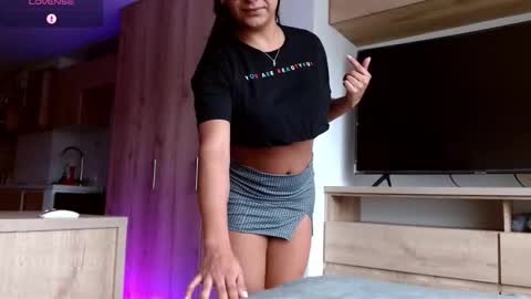 Snapshot of em_rotic chatting on 03-03-26, 09:10 Emilia online show from 03-03-26, 09:10