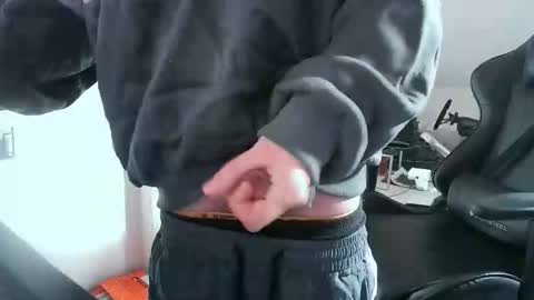 Snapshot of ema807656 chatting on 02-17-26, 12:56 uncutema online show from 02-17-26, 12:56