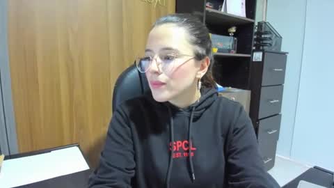 Snapshot of ema_04 chatting on 11-20-25, 09:14 Estefany Martinez Acua INSTAGRAM ema 04oficial online show from 11-20-25, 09:14