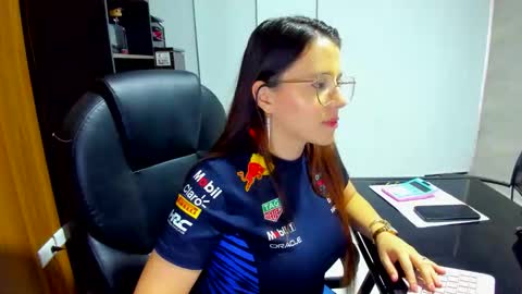 Estefany Martinez Acua INSTAGRAM ema 04oficial online show from 12-18-25, 09:43