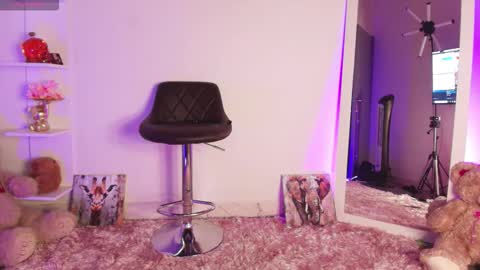 Snapshot of ema_parkerr chatting on 02-22-26, 08:51 ema_parkerr online show from 02-22-26, 08:51