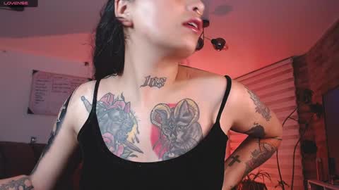 Snapshot of ema_ploxx chatting on 01-29-25, 01:05 ema_ploxx online show from 01-29-25, 01:05