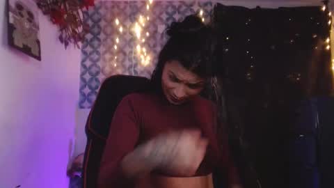 Snapshot of ema_ploxx chatting on 09-29-25, 11:09 ema_ploxx online show from 09-29-25, 11:09