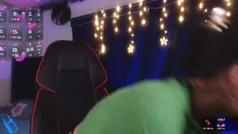 Snapshot of ema_ploxx chatting on 12-04-25, 03:05 ema_ploxx online show from 12-04-25, 03:05