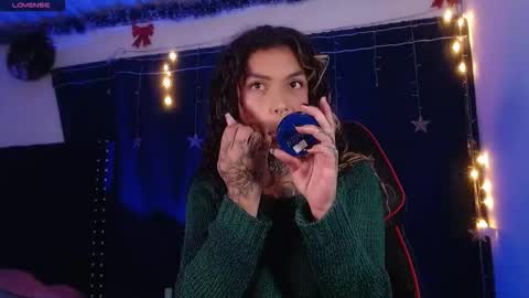 Snapshot of ema_ploxx chatting on 01-15-26, 12:48 ema_ploxx online show from 01-15-26, 12:48