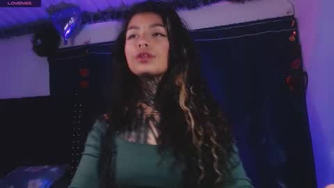 Snapshot of ema_ploxx chatting on 02-20-26, 06:19 ema_ploxx online show from 02-20-26, 06:19