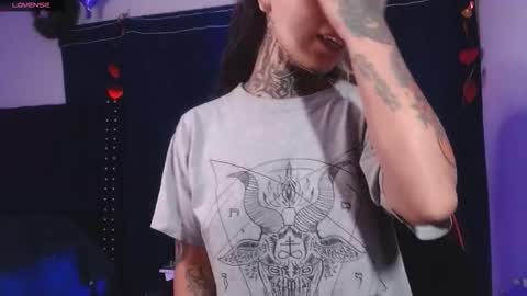 Snapshot of ema_ploxx chatting on 02-28-26, 04:46 ema_ploxx online show from 02-28-26, 04:46