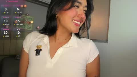 Snapshot of ema_saenz chatting on 03-10-25, 07:07 Ema online show from 03-10-25, 07:07
