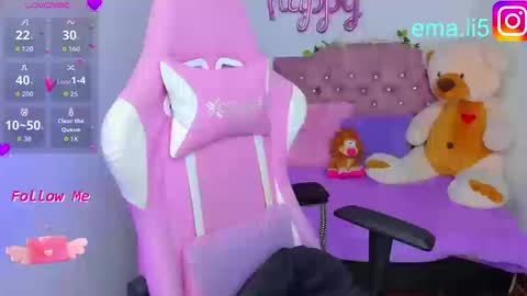 Snapshot of ema_tayy chatting on 03-11-26, 11:33 Ema online show from 03-11-26, 11:33