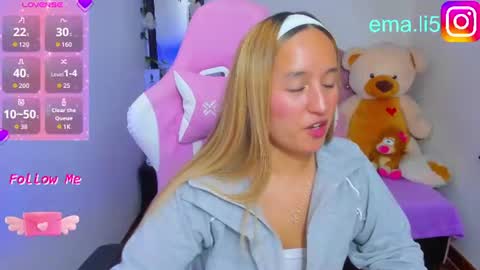 Snapshot of ema_tayy chatting on 06-10-26, 10:30 Ema online show from 06-10-26, 10:30