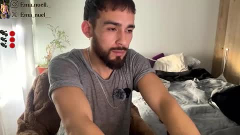Snapshot of emanuell___ chatting on 05-16-26, 08:29 emanuell___ online show from 05-16-26, 08:29