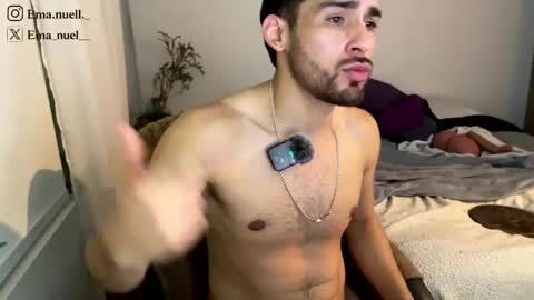 Snapshot of emanuell___ chatting on 05-20-26, 11:55 emanuell___ online show from 05-20-26, 11:55