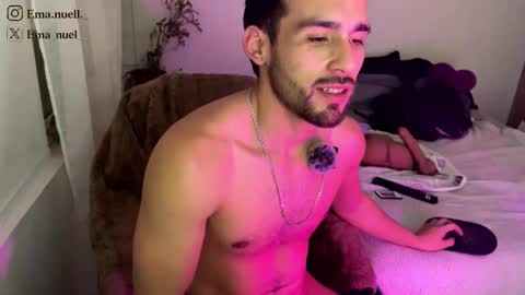Snapshot of emanuell___ chatting on 05-23-26, 04:39 emanuell___ online show from 05-23-26, 04:39