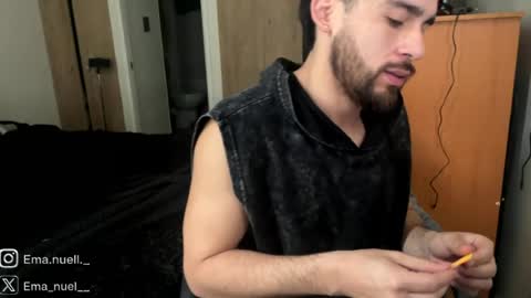 Snapshot of emanuell___ chatting on 06-16-26, 02:09 emanuell___ online show from 06-16-26, 02:09
