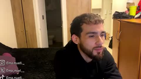 Snapshot of emanuell___ chatting on 07-04-26, 04:18 emanuell___ online show from 07-04-26, 04:18