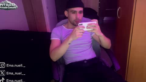 Snapshot of emanuell___ chatting on 07-30-26, 10:53 emanuell___ online show from 07-30-26, 10:53