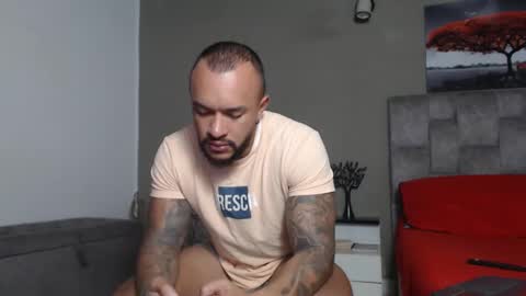 Snapshot of emanuelspencer chatting on 02-26-26, 05:06 emanuelspencer online show from 02-26-26, 05:06