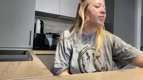 Alice online show from 11-18-25, 09:25