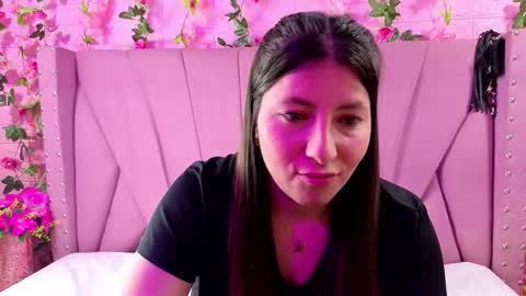 Snapshot of embercooper chatting on 02-05-26, 01:43 Ember online show from 02-05-26, 01:43