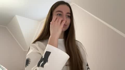 Alina online show from 01-06-26, 01:15