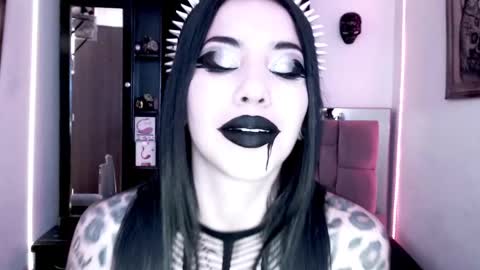 Snapshot of emearld_black chatting on 12-05-24, 09:17 Emerald Black online show from 12-05-24, 09:17