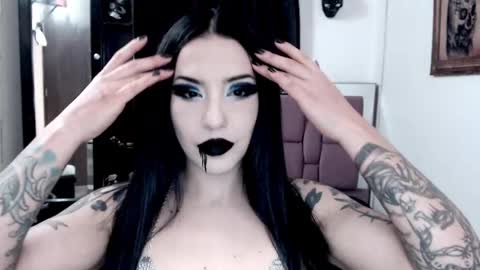 Snapshot of emearld_black chatting on 09-14-25, 07:07 Emerald Black online show from 09-14-25, 07:07