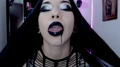 Emerald Black online show from 02-21-26, 05:52