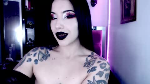 Emerald Black online show from 05-01-26, 02:16