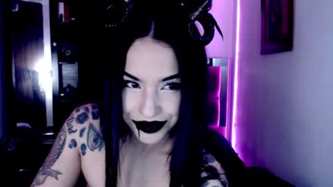 Emerald Black online show from 06-13-26, 05:16